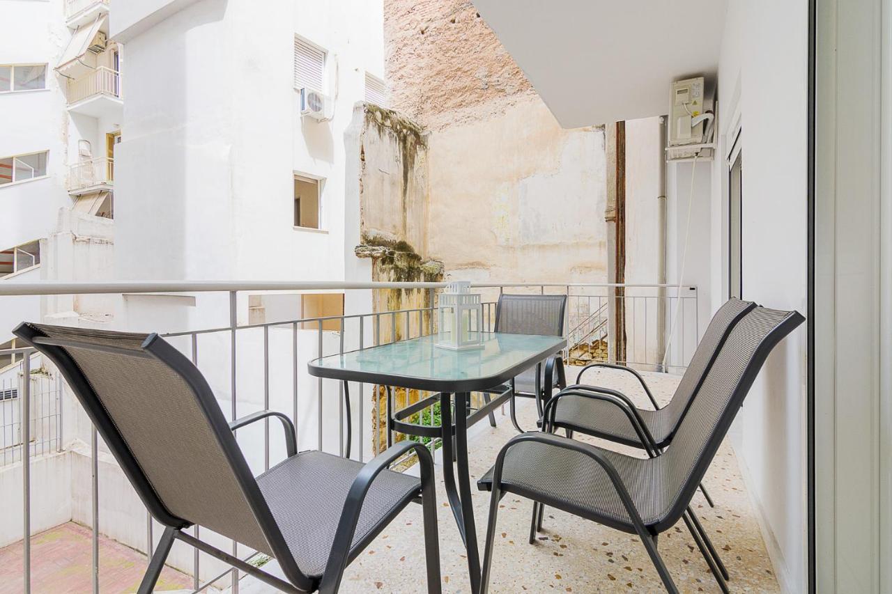 A Modern 2-Bedroom Apartment Near Areios Pagos Athens Ngoại thất bức ảnh